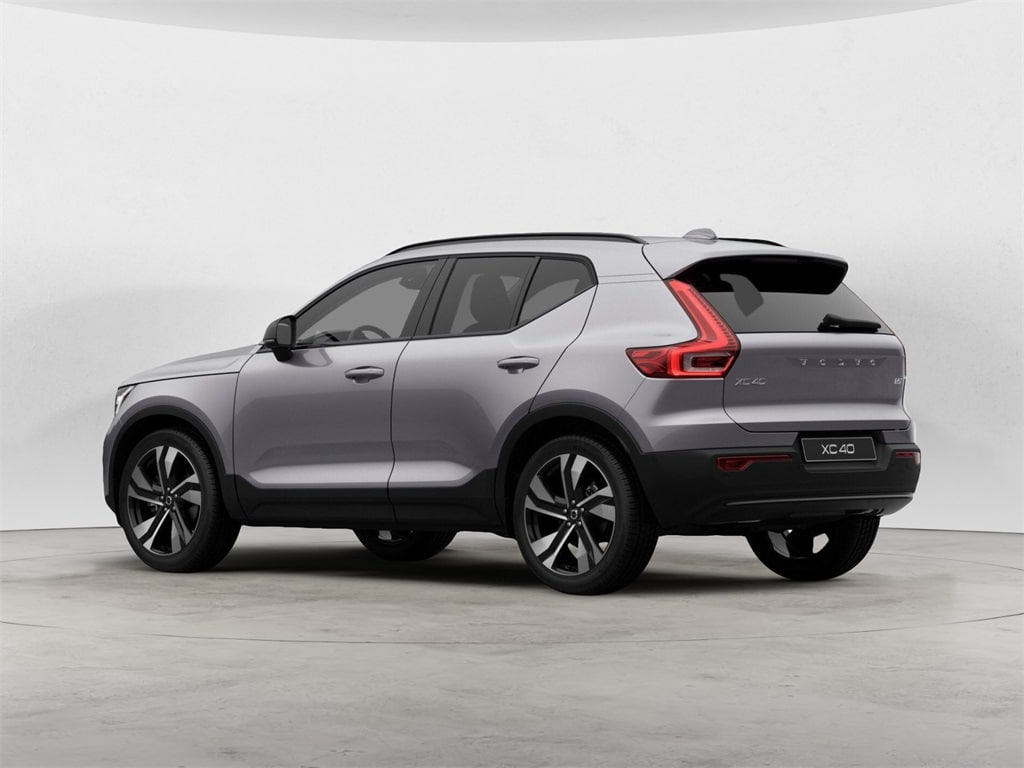 New 2026 Volvo XC40 B5 Plus SUV