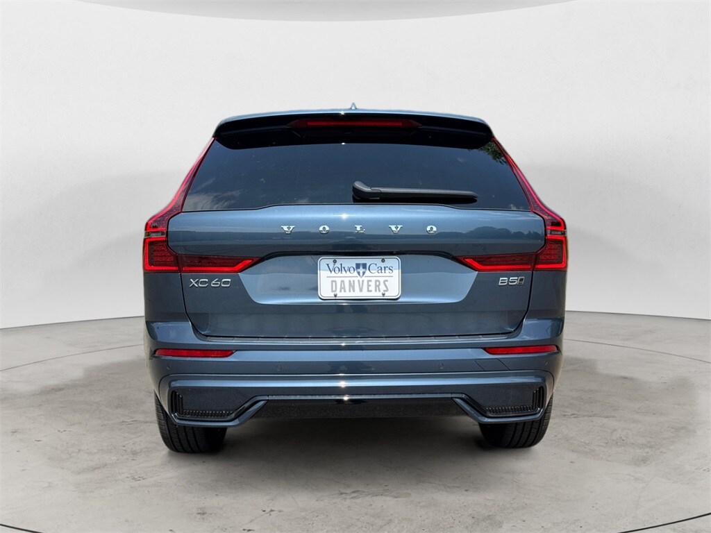 2026 Volvo XC60 B5 Plus photo 4