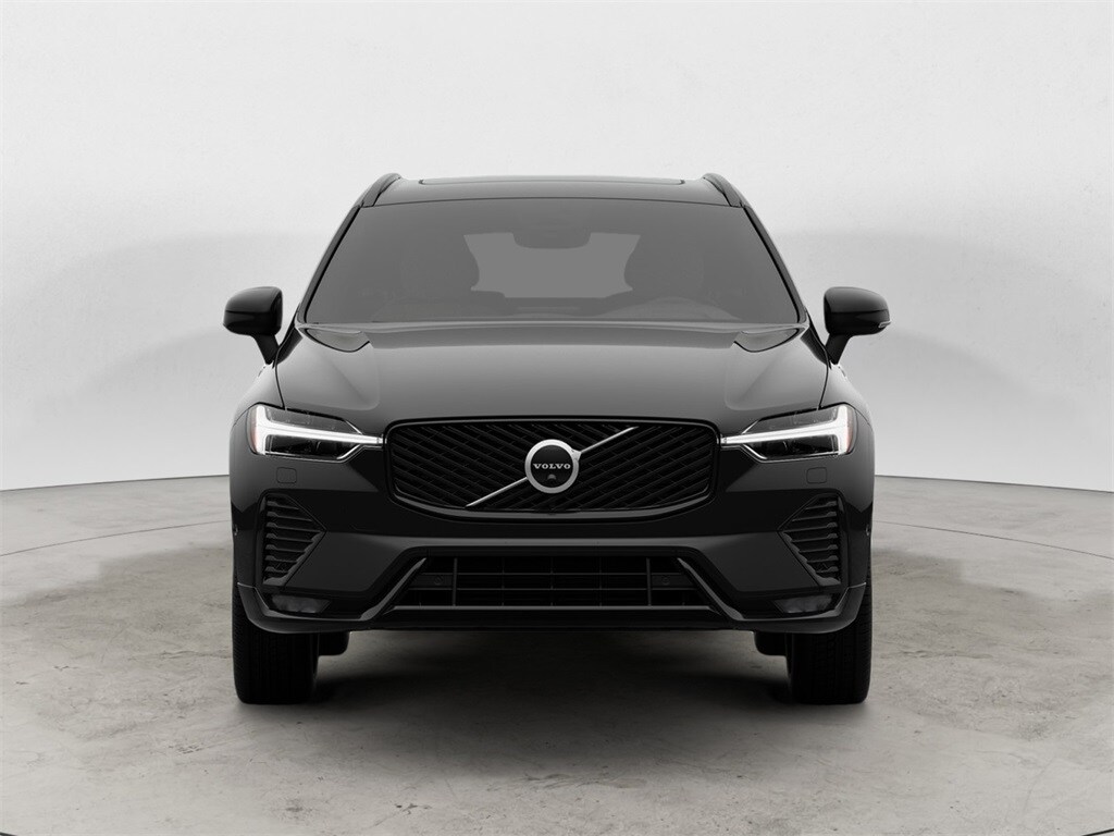 2026 Volvo XC60 B5 Plus photo 2