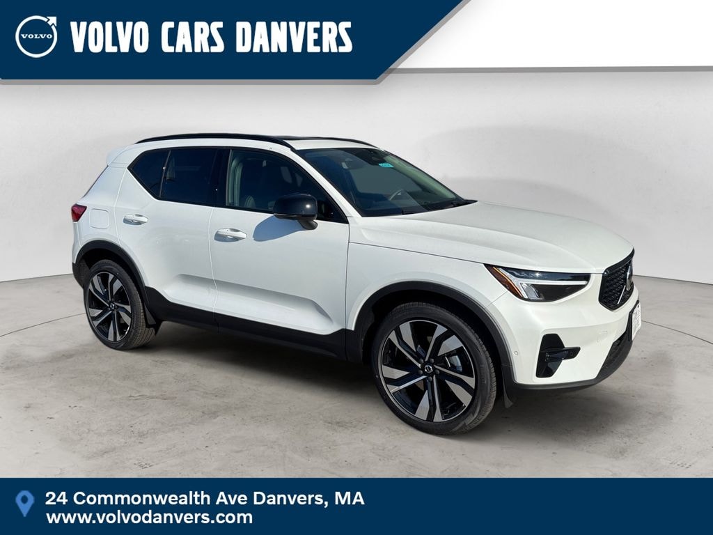 New 2026 Volvo XC40 B5 Plus SUV