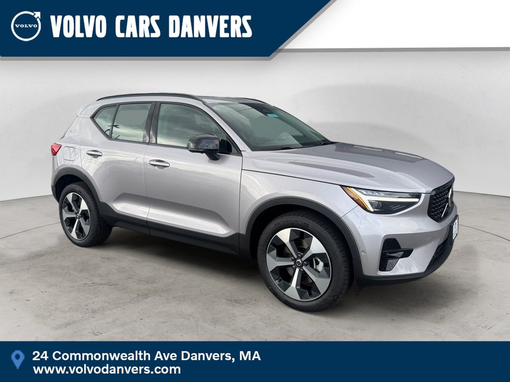 2026 Volvo XC40