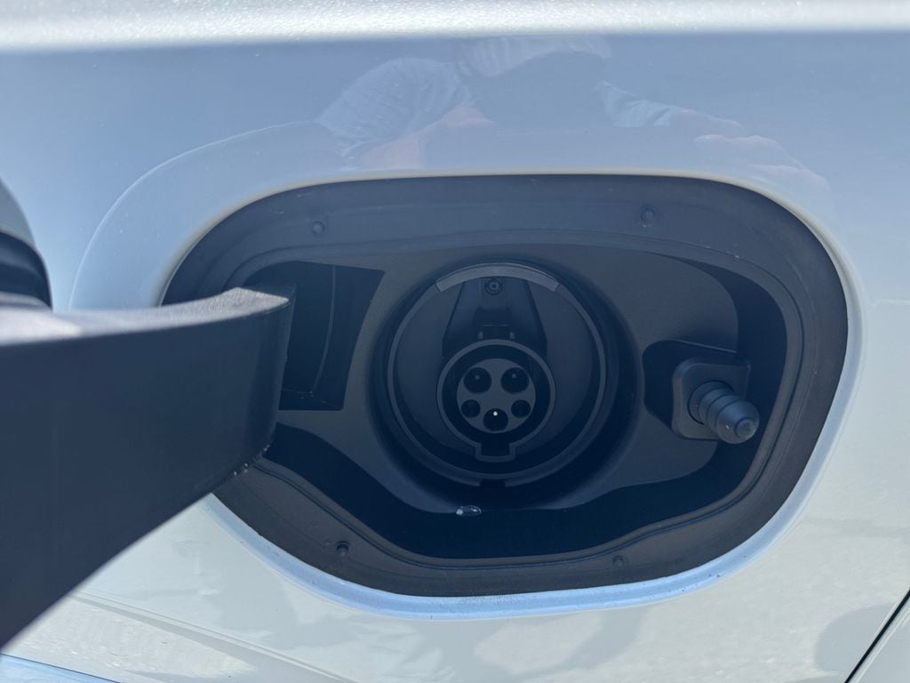 2026 Volvo XC90 Plus - Photo 24