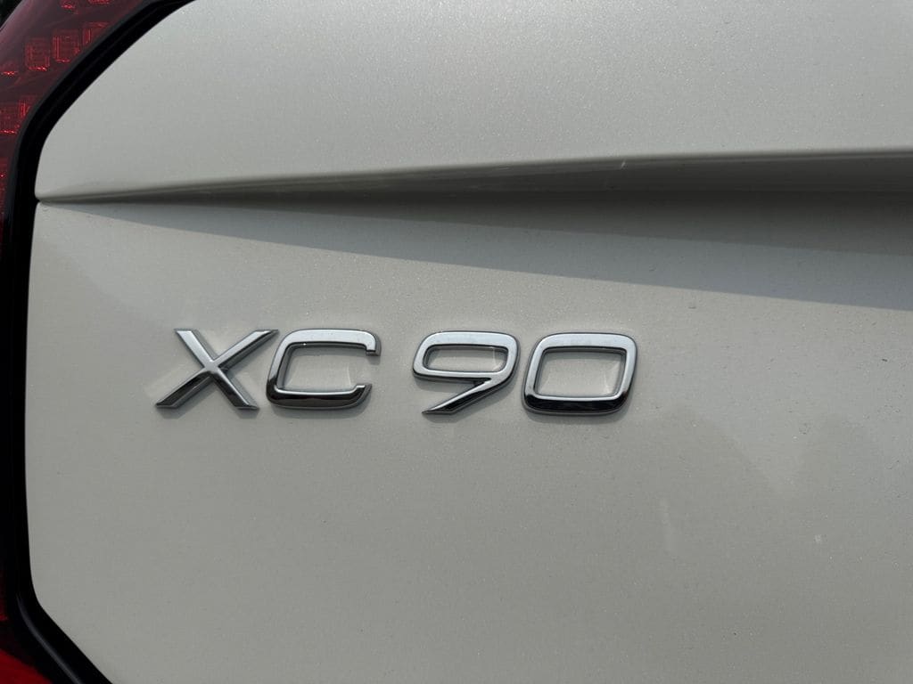 2026 Volvo XC90 Ultra - Photo 9