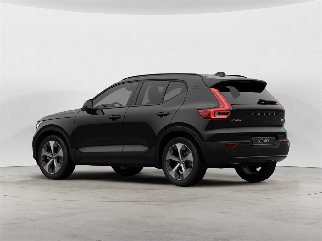 New 2026 Volvo XC40 B5 Plus SUV