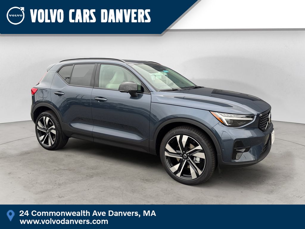 2026 Volvo XC40