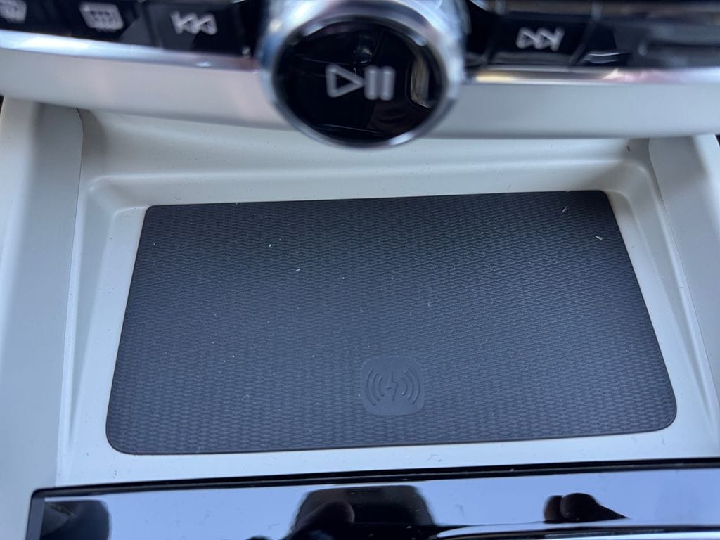 2026 Volvo XC60 Ultra - Photo 13