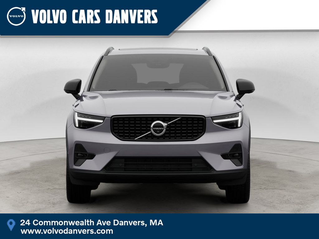 2026 Volvo XC40 SUV 