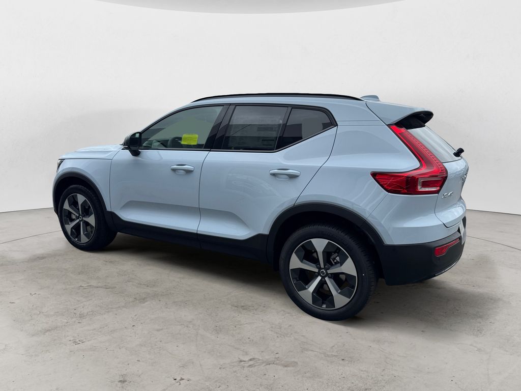 Used 2026 Volvo XC40 B5 Plus SUV