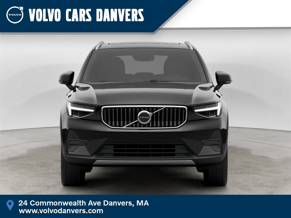 Certified 2025 Volvo XC40 B5 Core SUV