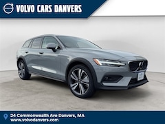 New 2026 Volvo V60 Cross Country B5 Plus Wagon for sale in Danvers, MA
