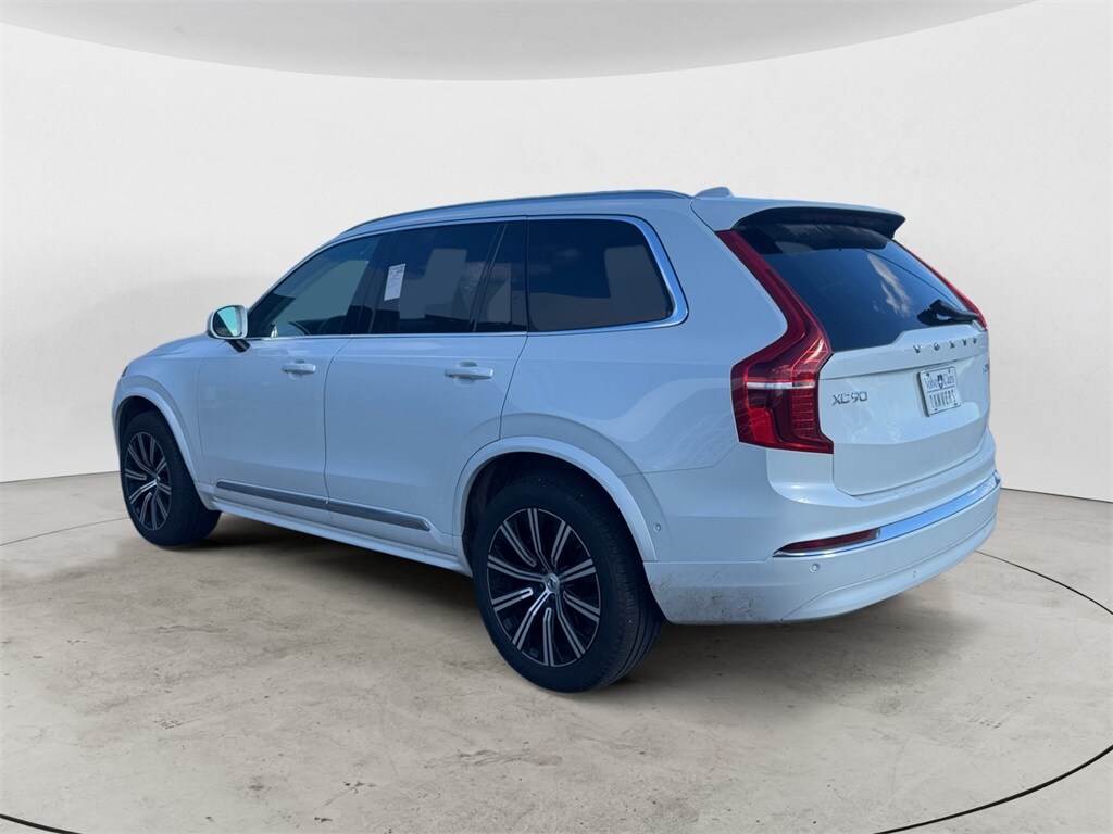 2025 Volvo XC90 Plus photo 3