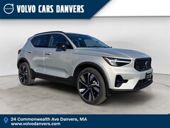 Used 2025 Volvo XC40 B5 Plus Dark Theme SUV for sale in Danvers, MA