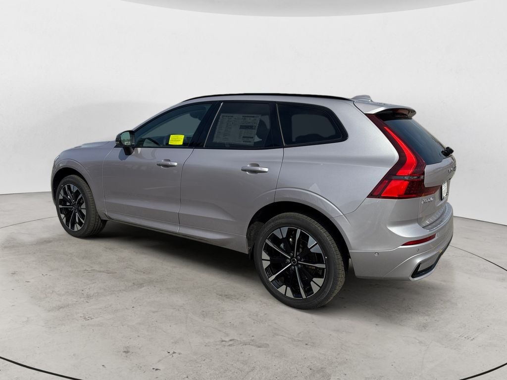 New 2026 Volvo XC60 B5 Plus SUV