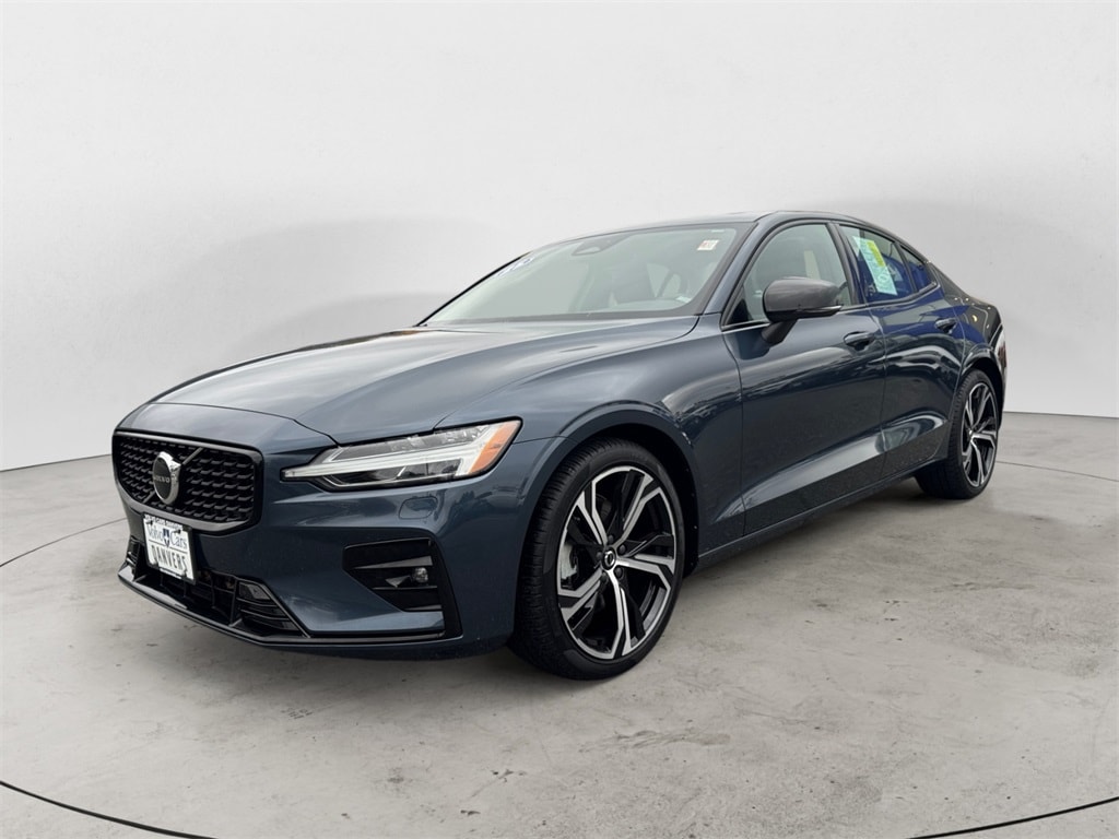 Certified 2025 Volvo S60 B5 Core Sedan