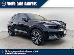 Used 2024 Volvo XC40 B5 Plus Dark Theme SUV for sale in Danvers, MA