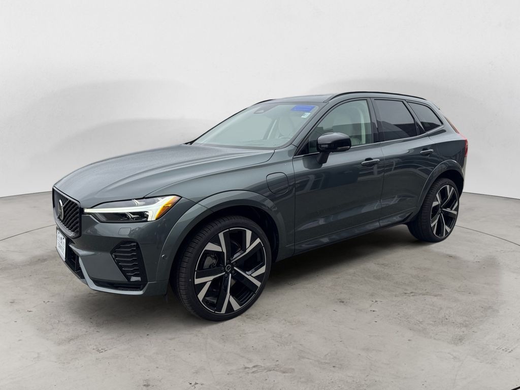 New 2026 Volvo XC60 plug-in hybrid T8 Ultra SUV