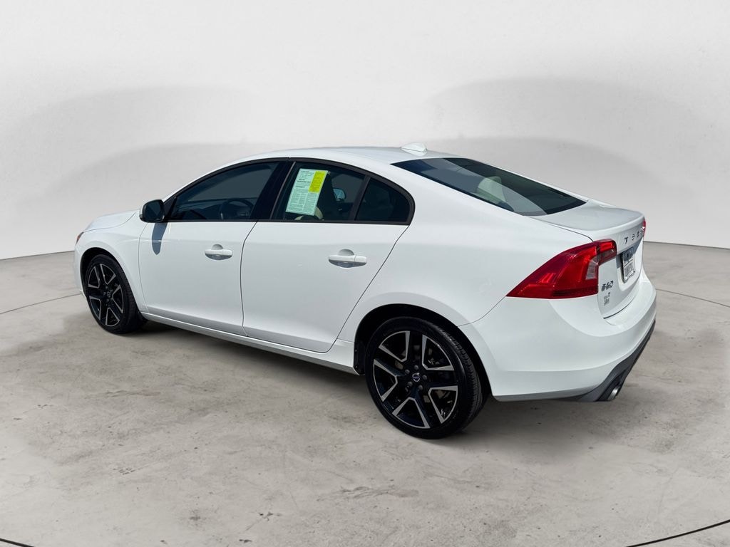 Used 2018 Volvo S60 T5 Dynamic Sedan