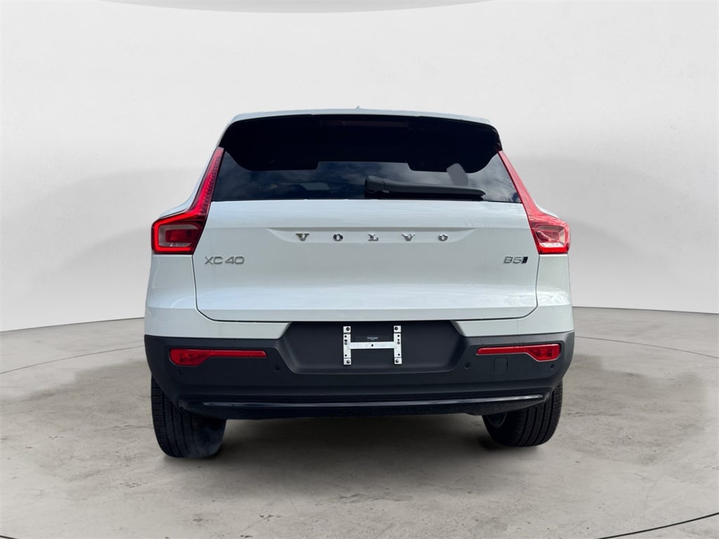 New 2026 Volvo XC40 B5 Plus SUV