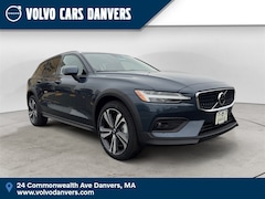 New 2026 Volvo V60 Cross Country B5 Plus AWD Wagon for sale in Danvers, MA