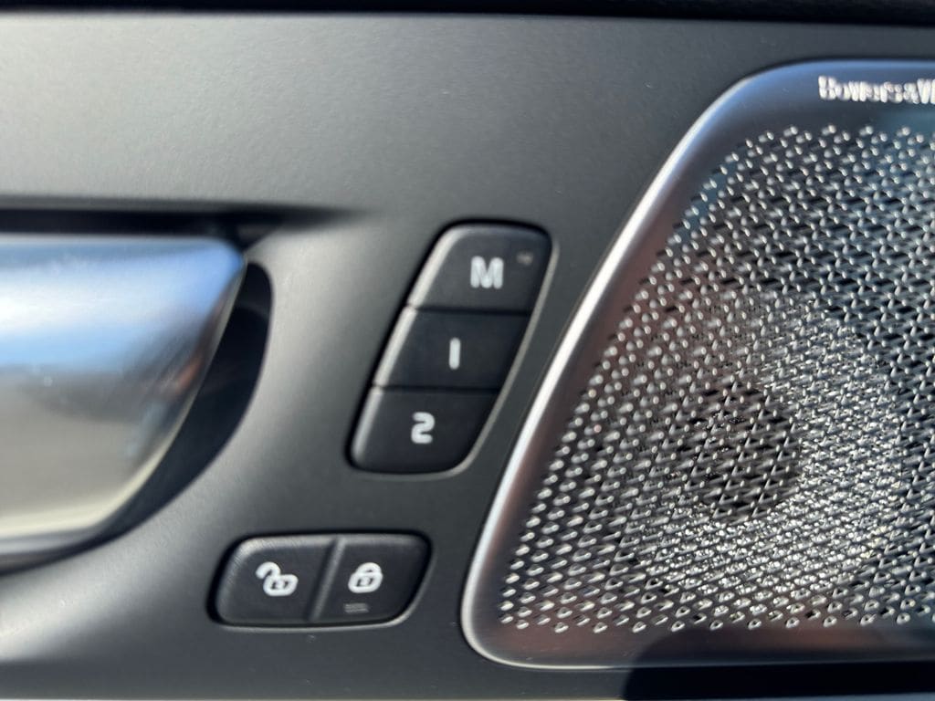 2026 Volvo XC60 Ultra - Photo 11