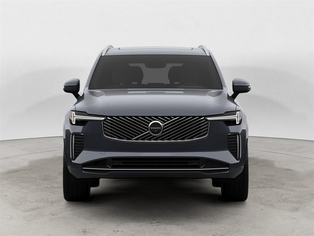 2026 Volvo XC90 Plus photo 2