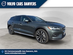 New 2026 Volvo V60 Cross Country B5 Ultra AWD Wagon for sale in Danvers, MA
