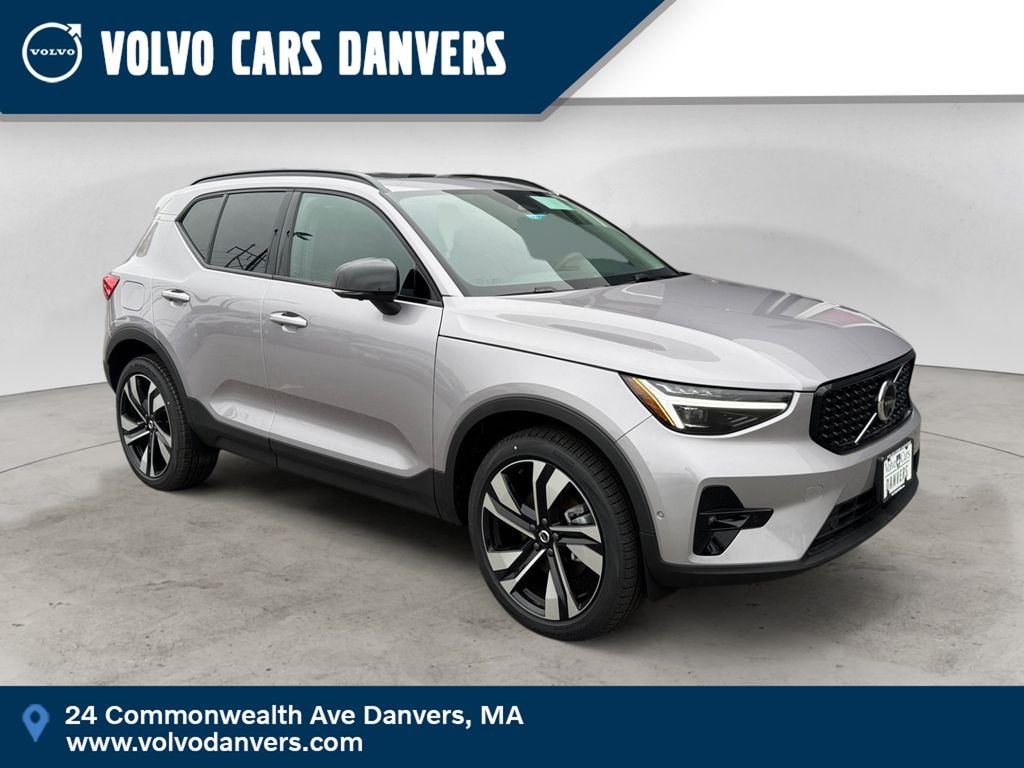 New 2026 Volvo XC40 B5 Ultra SUV