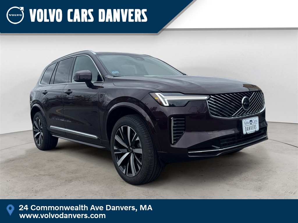 2026 Volvo XC90 Core's photo