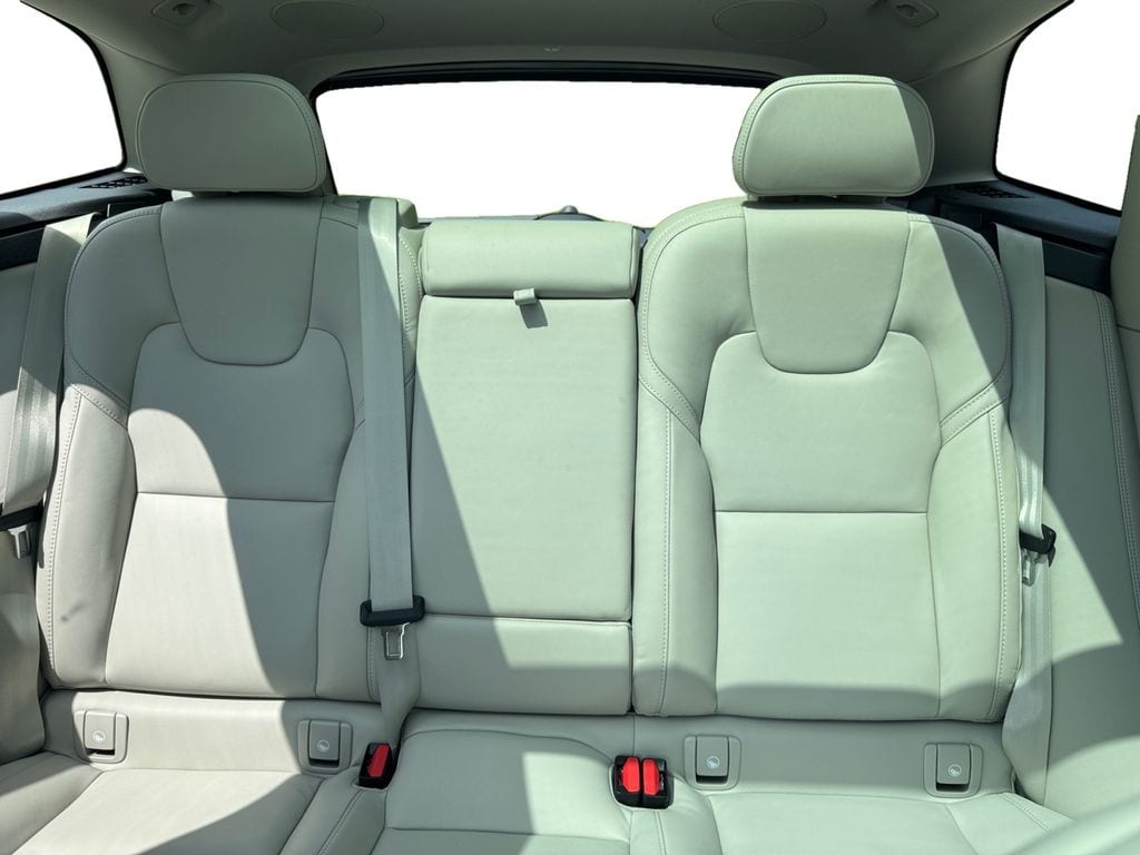2026 Volvo XC60 Ultra - Photo 22