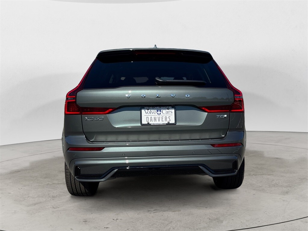 2026 Volvo XC60 Hybrid T8 photo 3