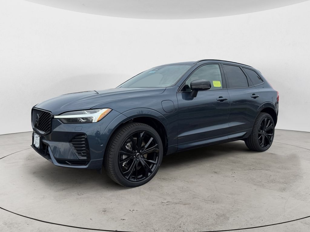 New 2026 Volvo XC60 plug-in hybrid T8 Ultra Black Edition SUV