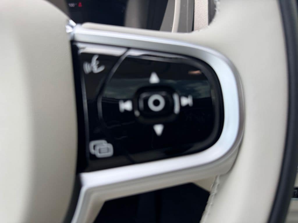2026 Volvo XC60 Ultra - Photo 16