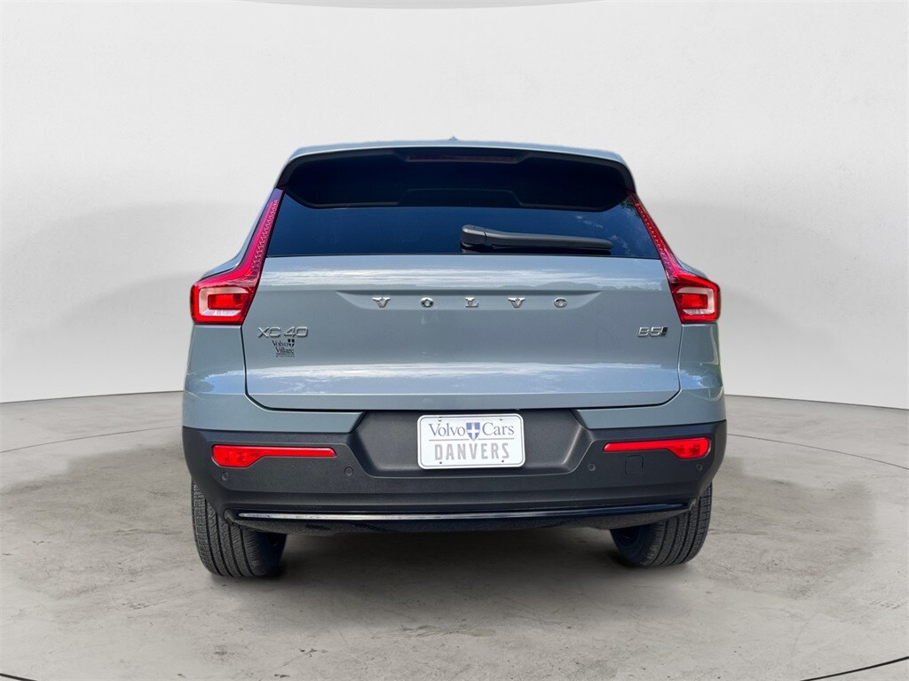 2023 Volvo XC40 Ultimate photo 4