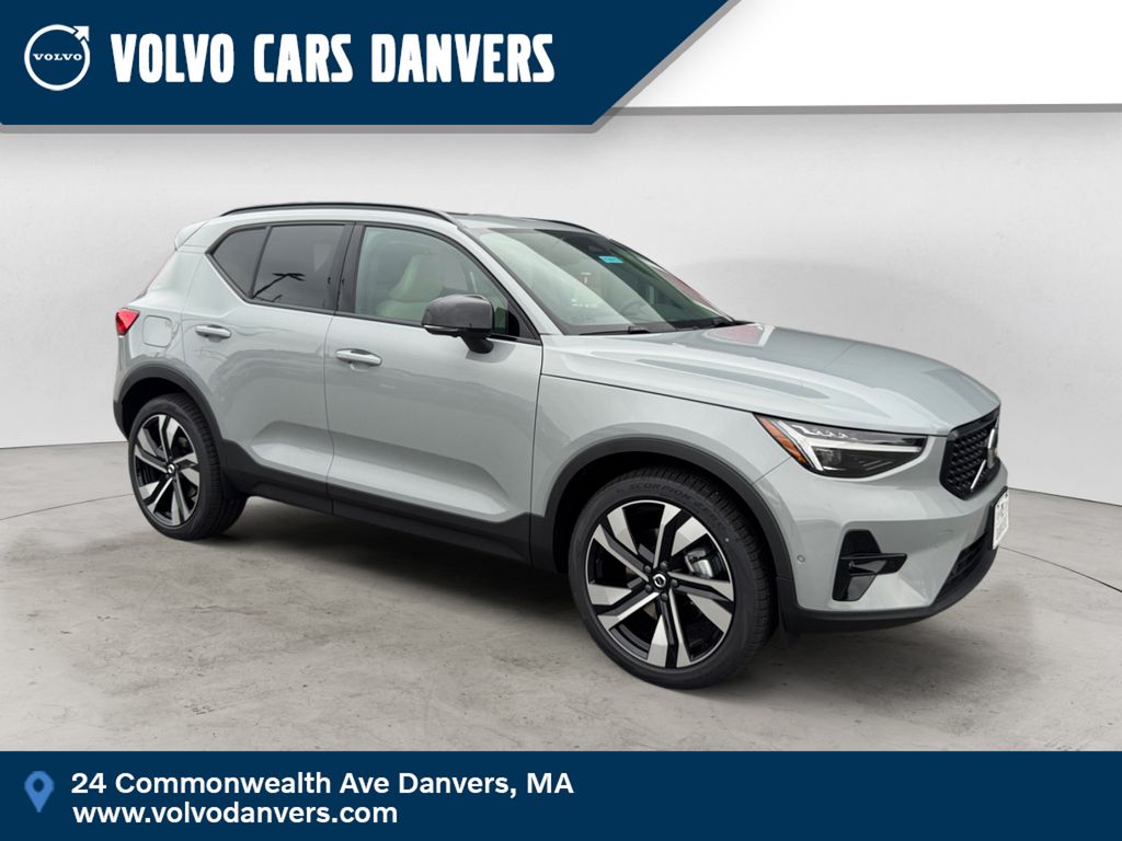 2026 Volvo XC40