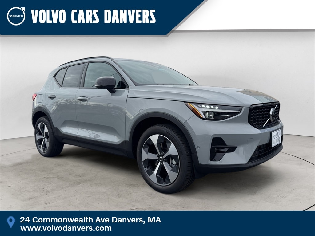 2026 Volvo XC40 Plus's photo