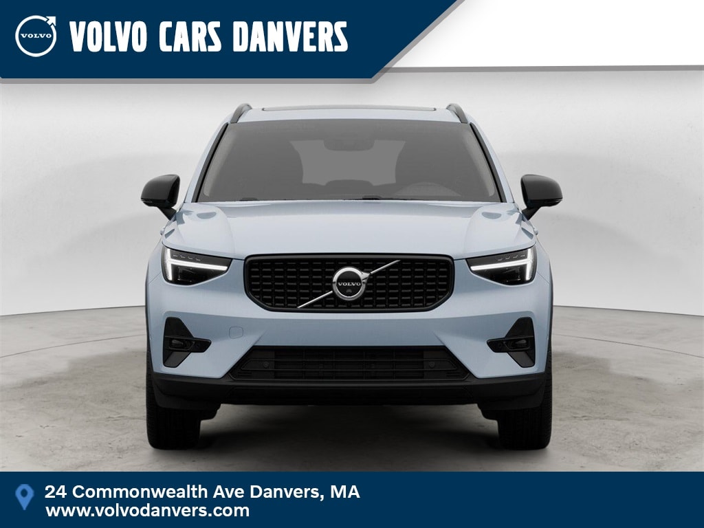 2026 Volvo XC40 Plus's photo
