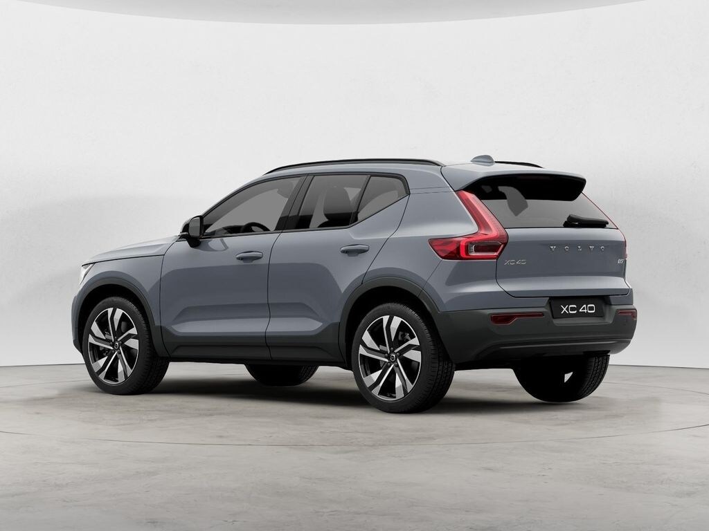 Used 2023 Volvo XC40 Ultimate SUV