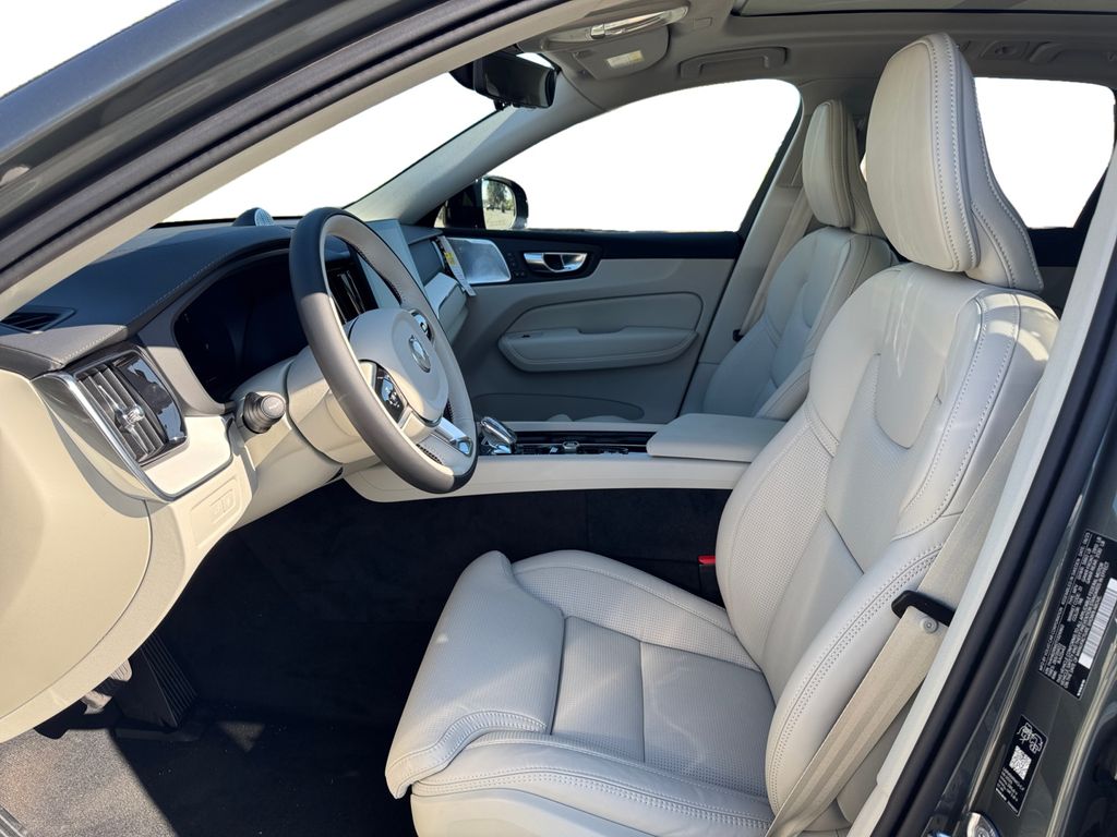 2026 Volvo XC60 Ultra - Photo 10