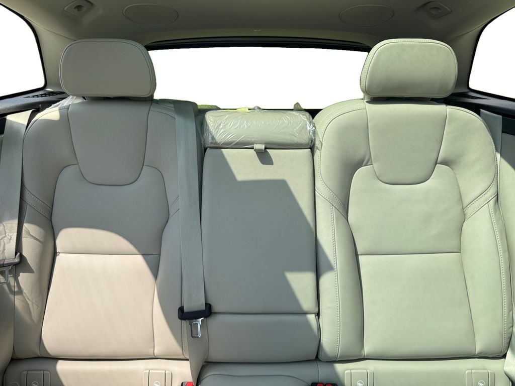 2026 Volvo XC60 Ultra - Photo 24