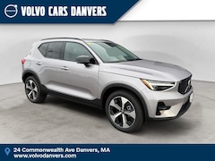 2026 Volvo XC40 B5 Plus AWD SUV