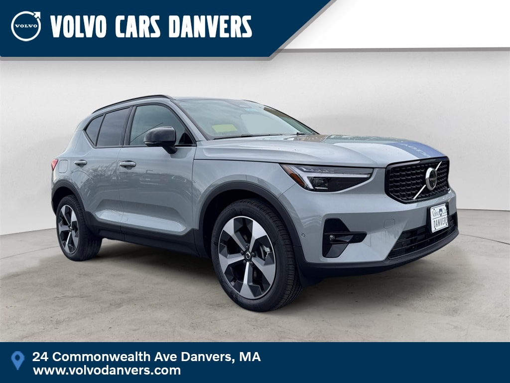 2026 Volvo XC40 Plus's photo