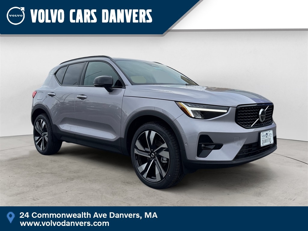 2026 Volvo XC40 Plus's photo