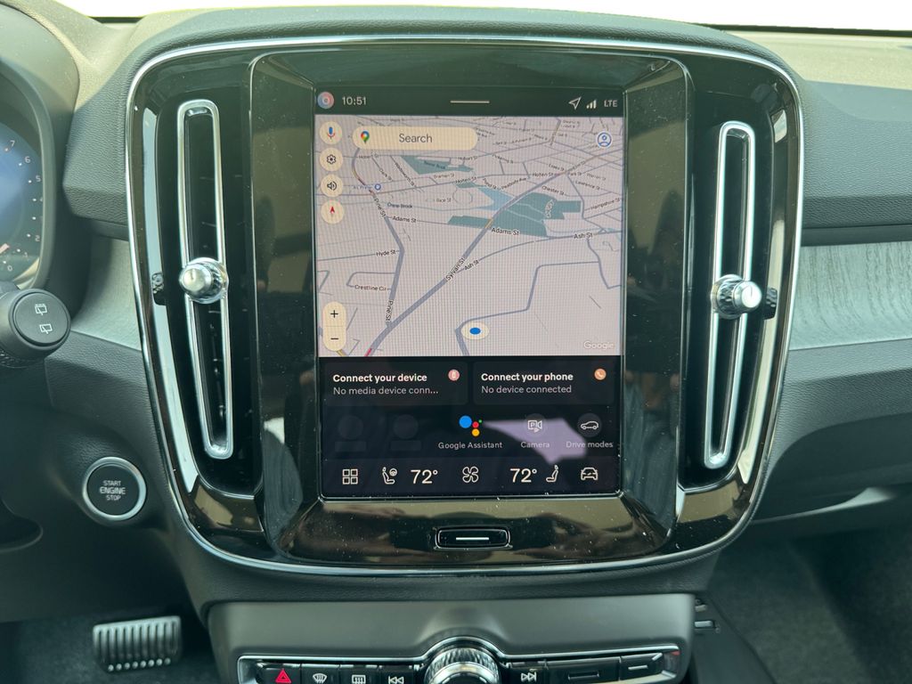 2026 Volvo XC40 Plus - Photo 19