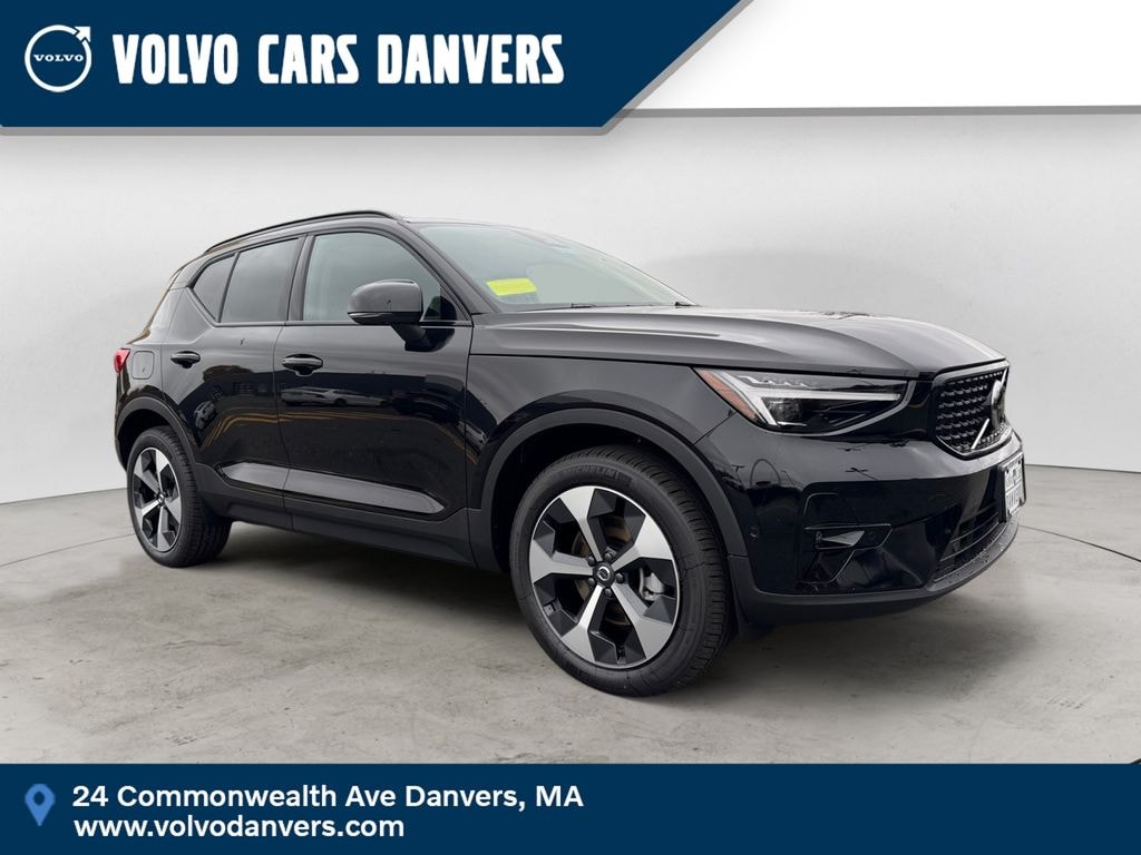 New 2026 Volvo XC40 B5 Plus SUV