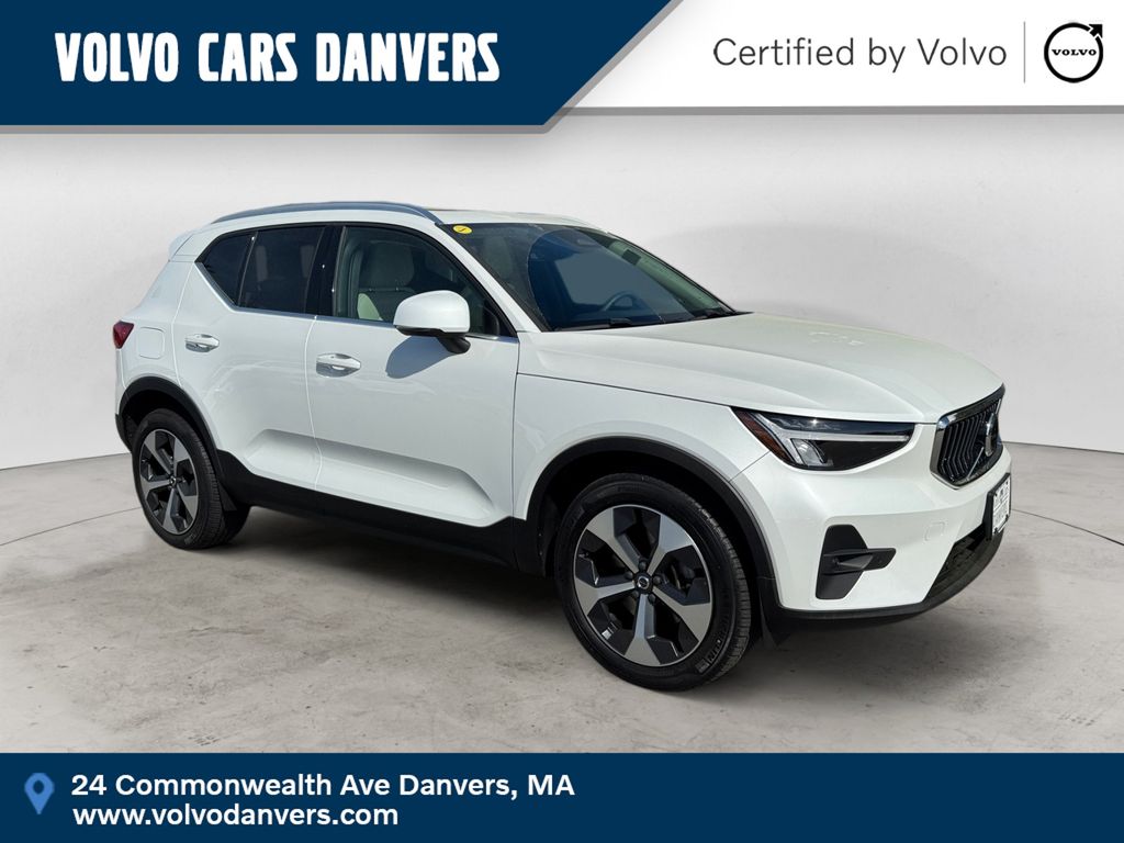 2023 Volvo XC40 B5 Plus Bright AWD's photo
