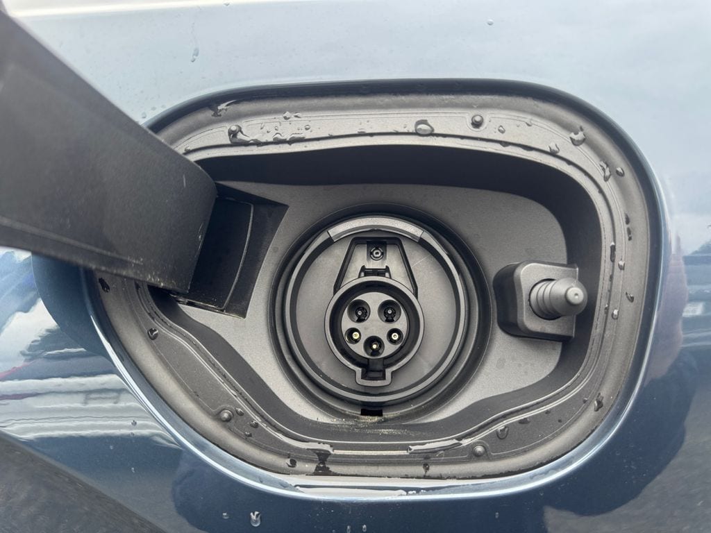 2025 Volvo XC90 Core - Photo 9