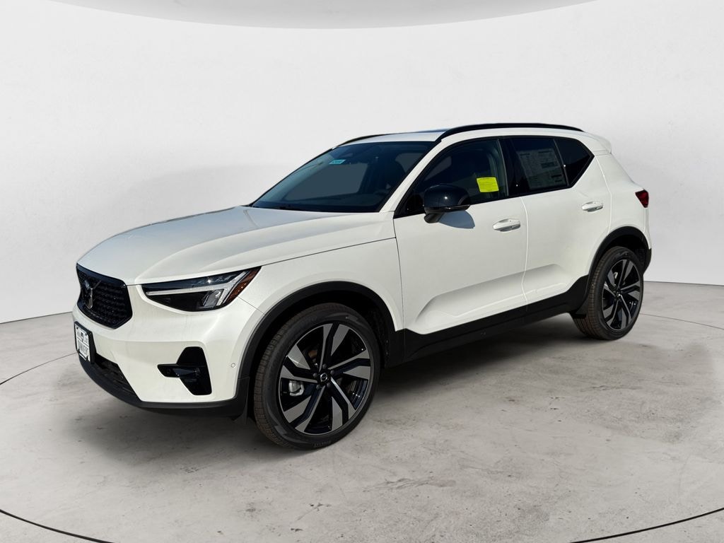 New 2026 Volvo XC40 B5 Plus SUV