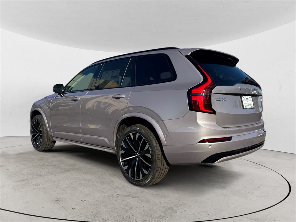 New 2026 Volvo XC90 B6 Ultra Dark Theme 7-Seater SUV