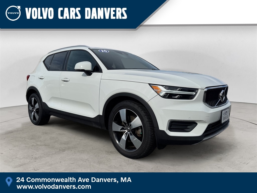 2020 Volvo XC40 Momentum