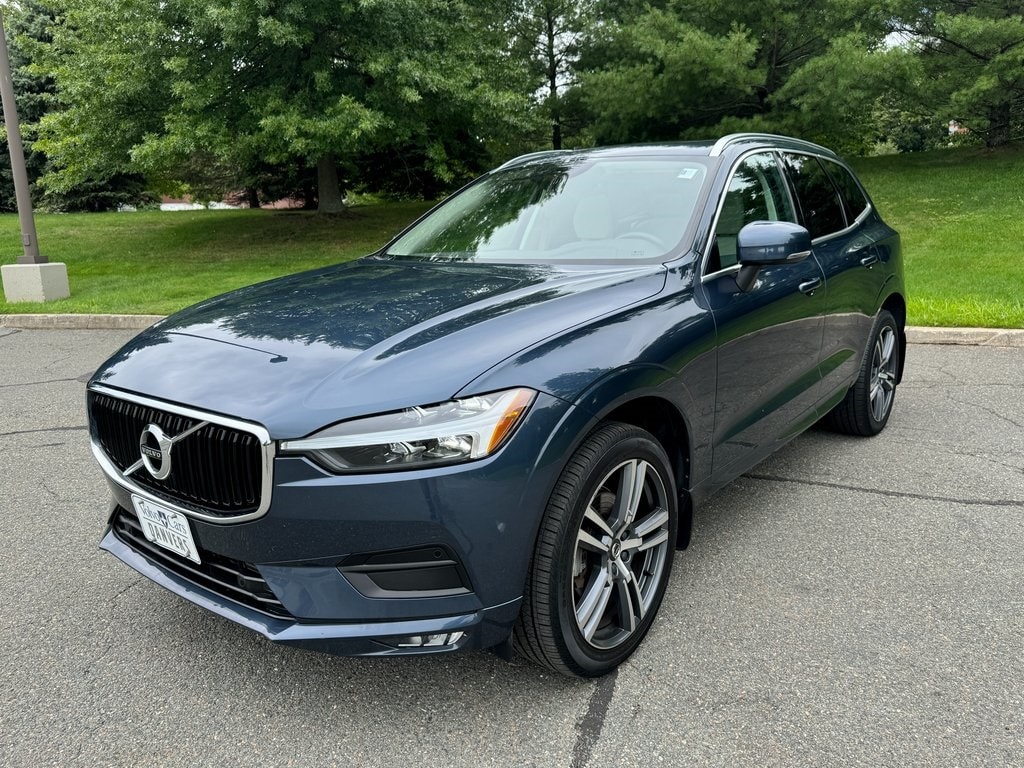 Used 2021 Volvo XC60 Momentum with VIN YV4102RK2M1883116 for sale in Danvers, MA